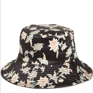 Treasure and Bond reversible bucket hat